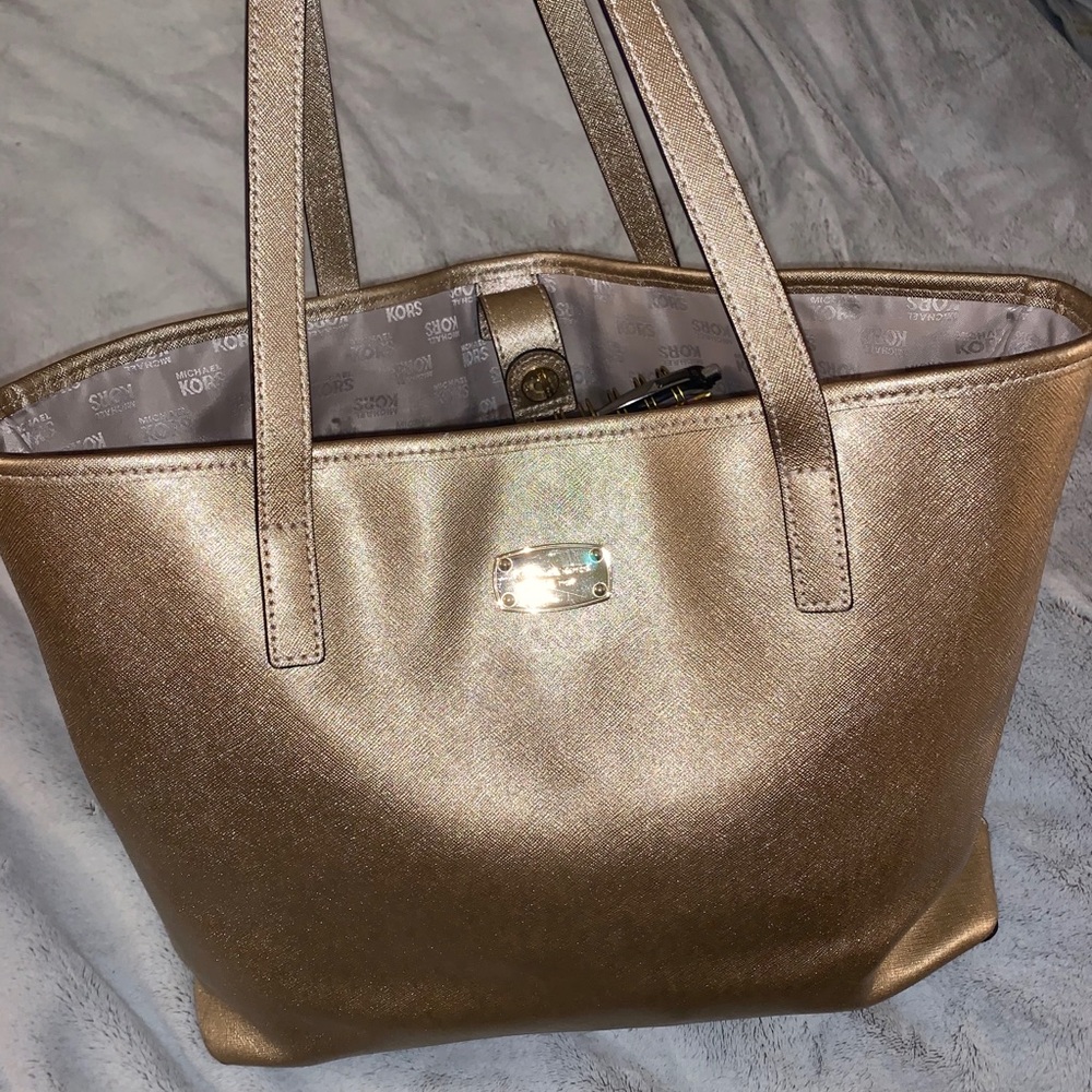 EUC Michael Kors tote